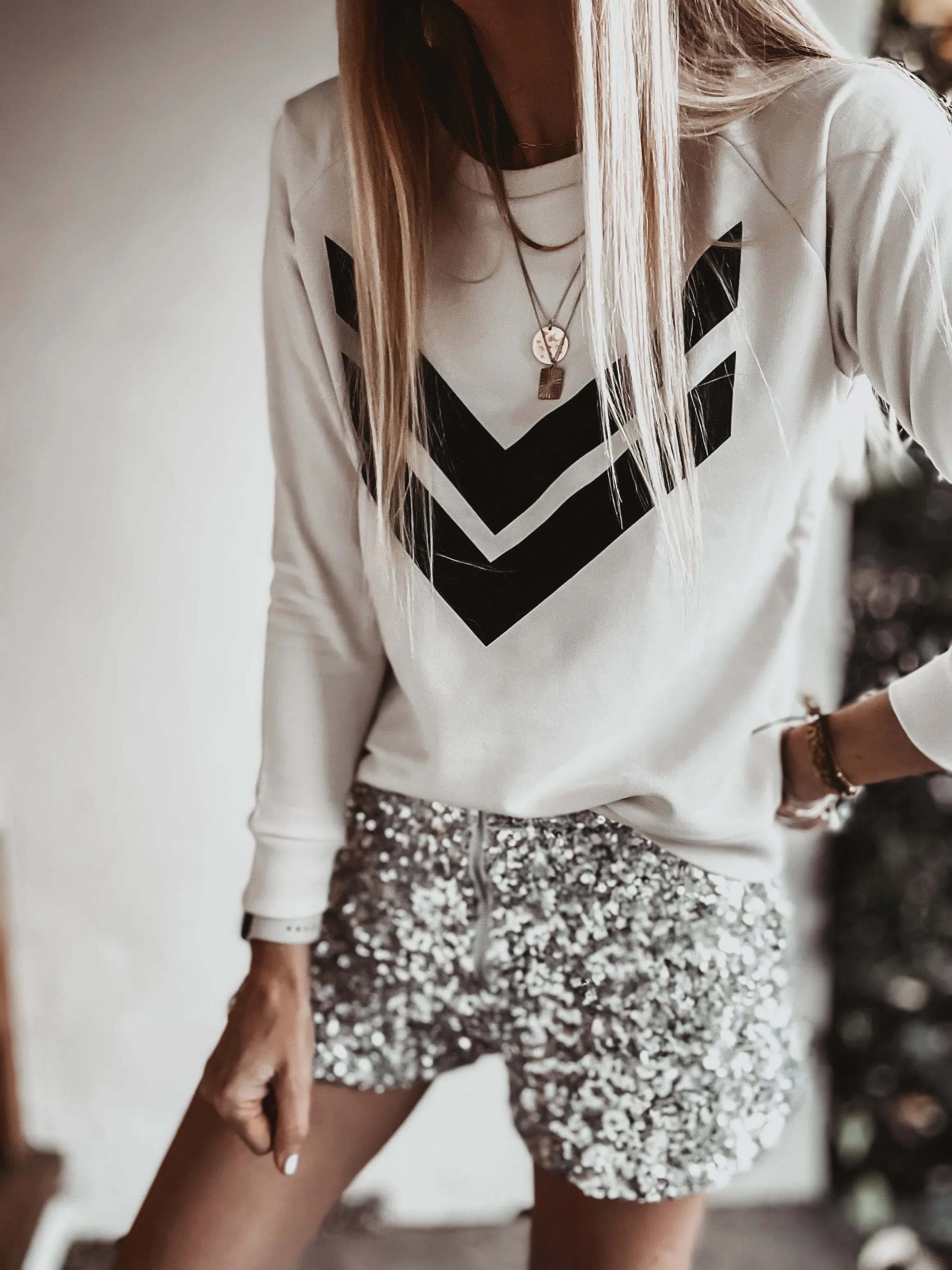 Vintage white sweatshirt with double black chevrons *relaxed style*