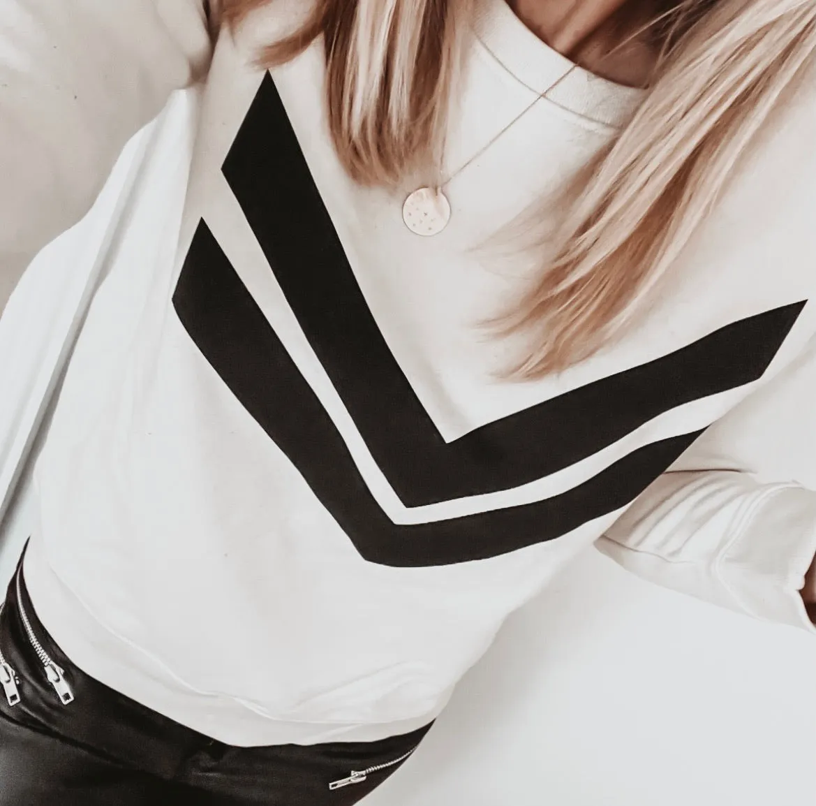 Vintage white sweatshirt with double black chevrons *relaxed style*