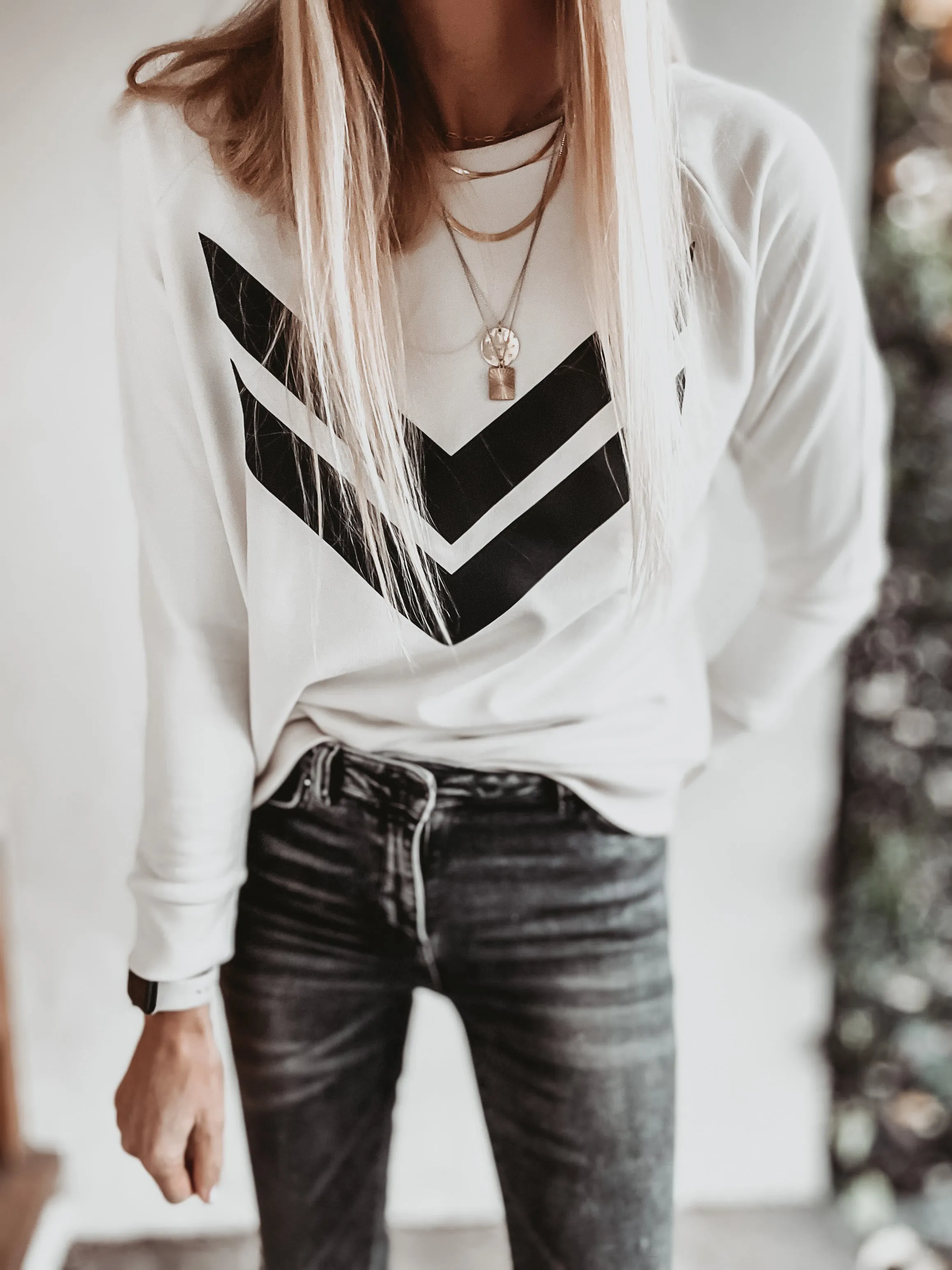 Vintage white sweatshirt with double black chevrons *relaxed style*